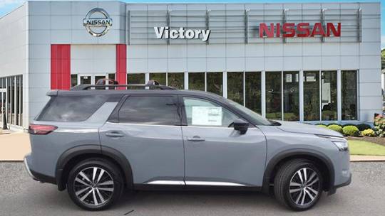 2024 Nissan Pathfinder platinum