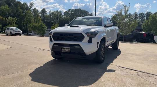 2024 Toyota Tacoma trd sport