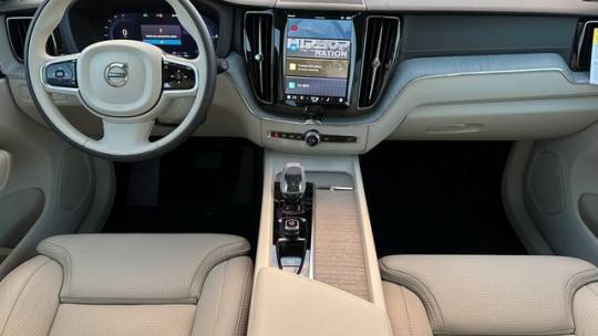 2025 Volvo XC60