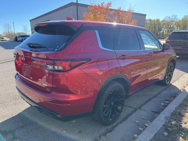 2022 mitsubishi outlander black edition s-awc