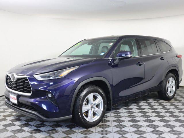 2021 toyota highlander le
