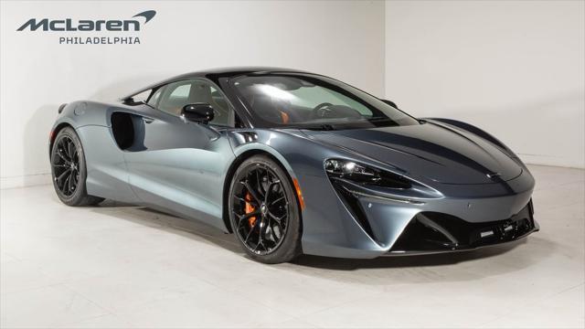 2023 mclaren artura performance