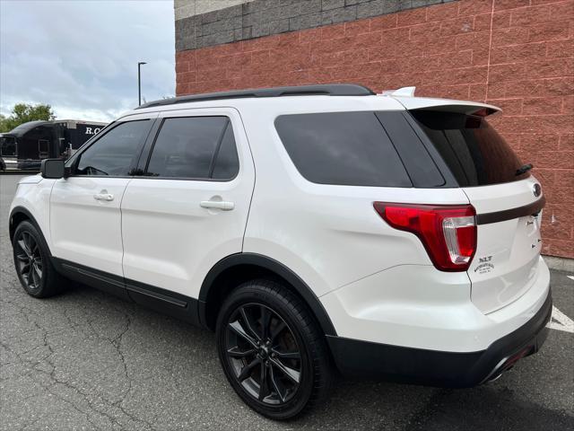 2017 ford explorer xlt