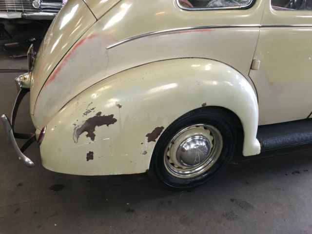 1936 ford v8 deluxe sedan! all original! all there! runs great! survivor!