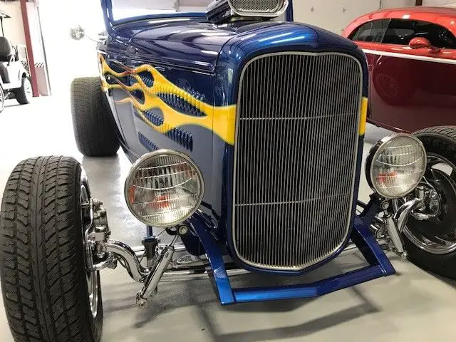 beautiful '32 ford roadster - show and go hot rod !!