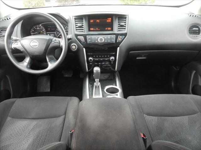 2013 nissan pathfinder s