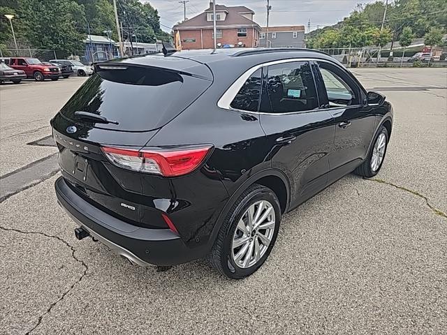 2022 ford escape titanium