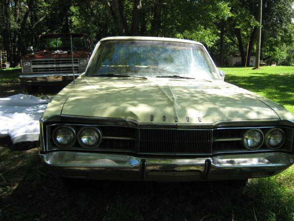 1967 dodge polara 4 door