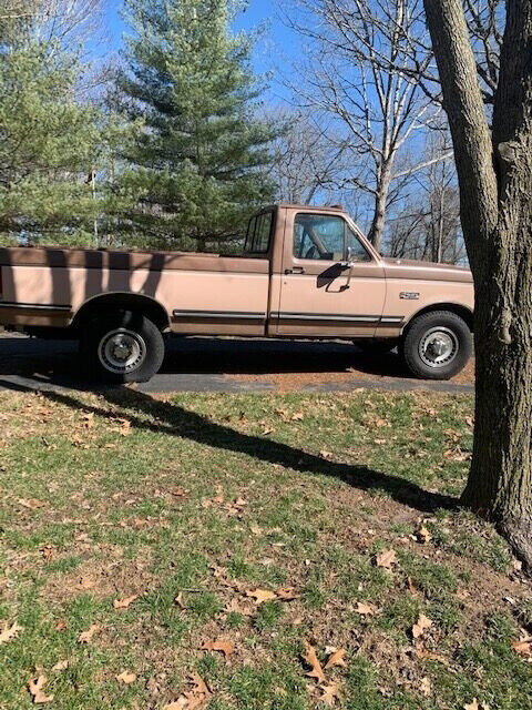 1989 ford f250 xlt lariat 2wd pickup truck 5.8l v8 rwd 97,131 miles
