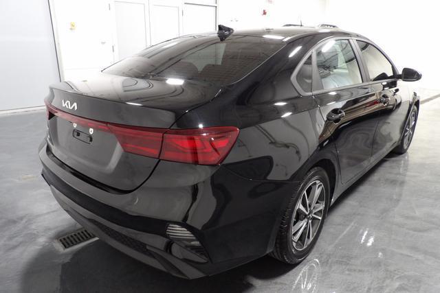 2022 kia forte lxs