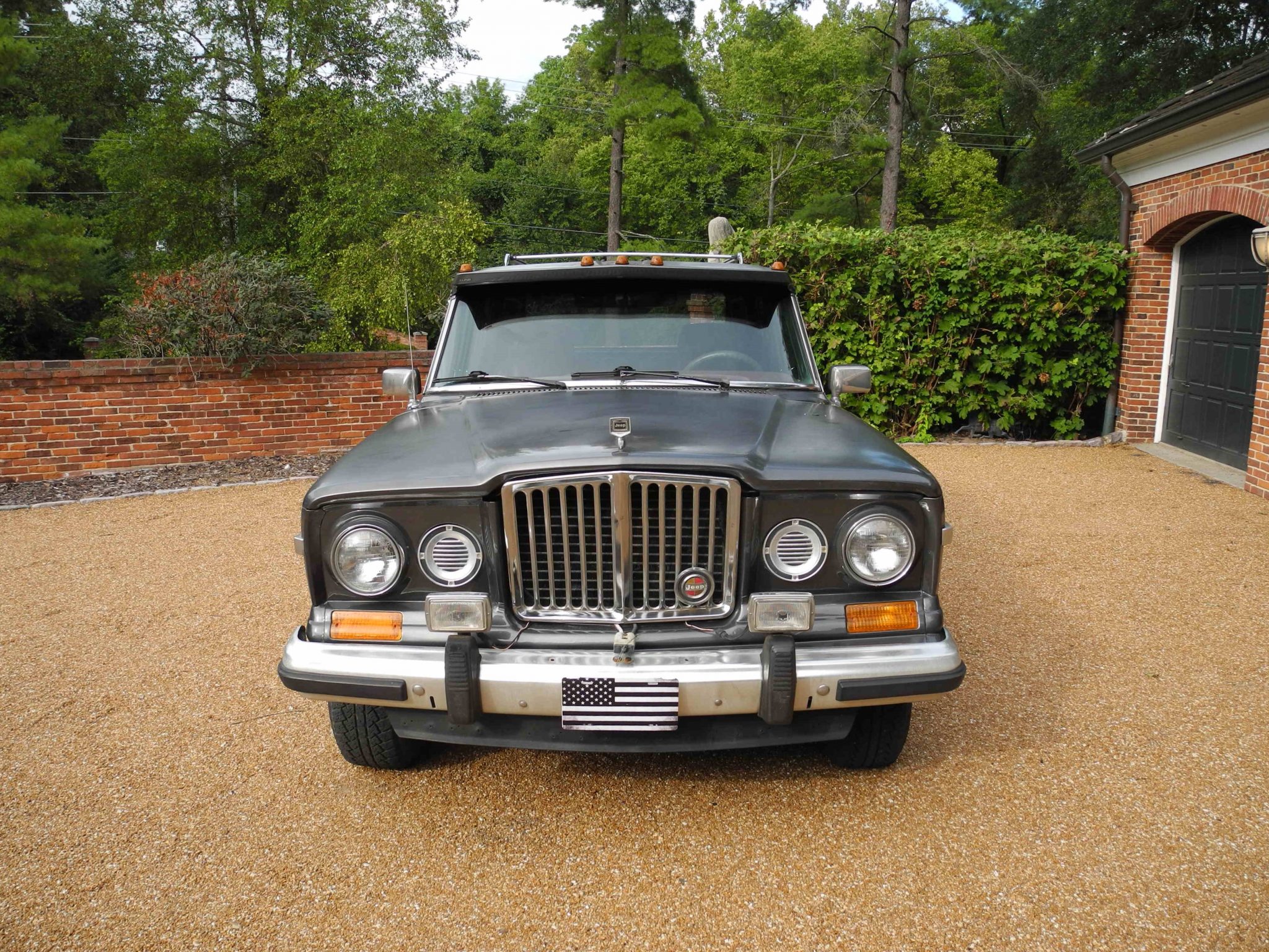 1986 jeep grand wagoneer