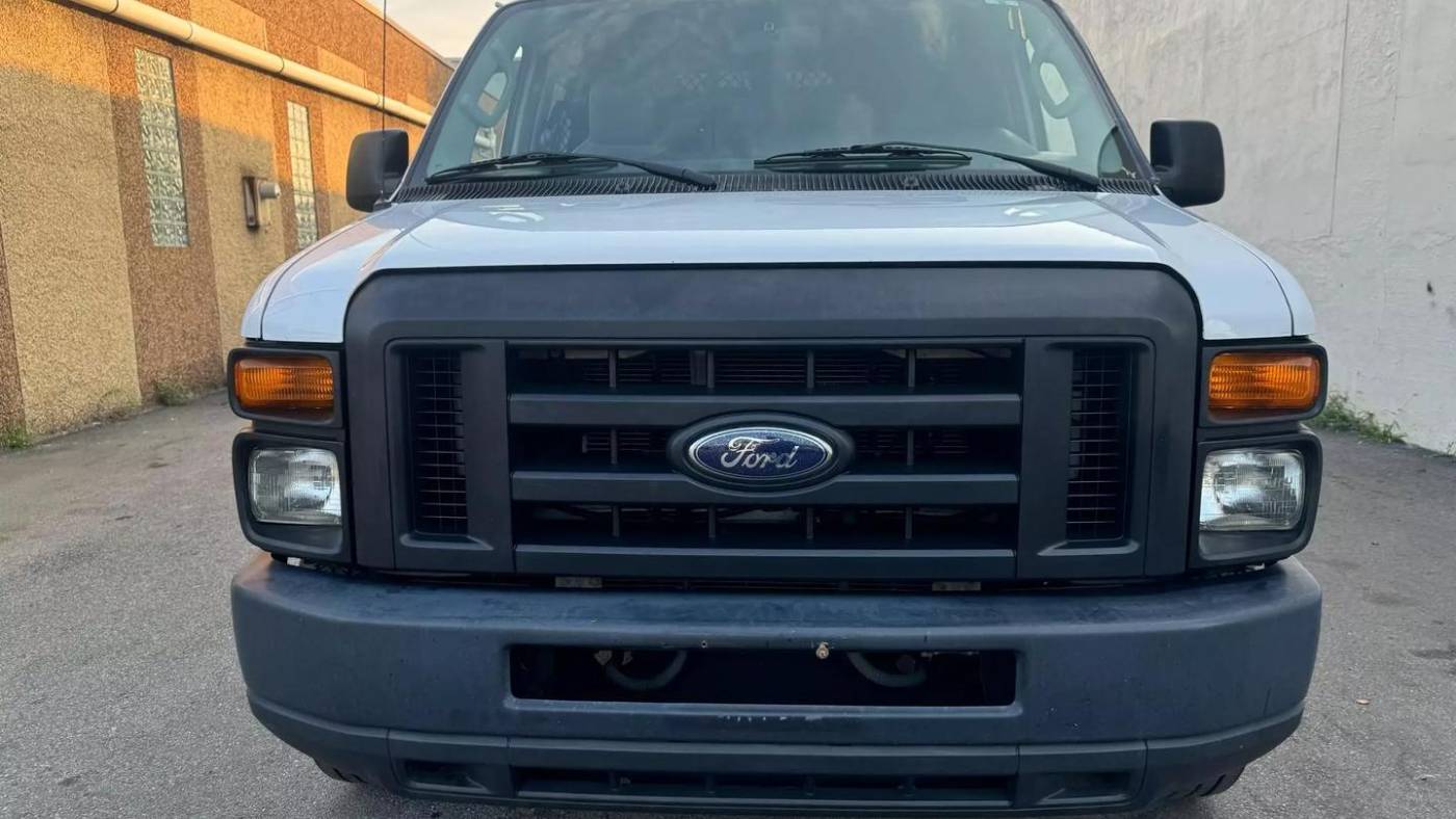 2013 ford e-series e-350 sd