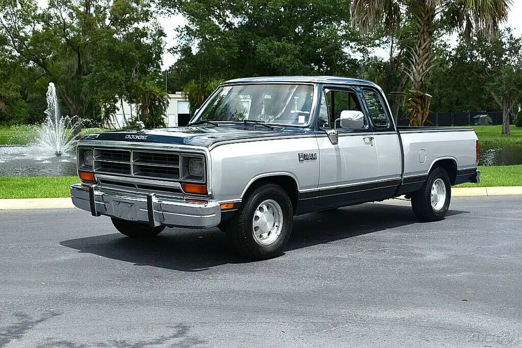remarkable 1990 dodge le 150 318 auto a/c power steering brakes locks &windows