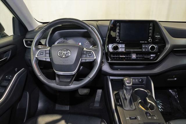 2022 toyota highlander xle