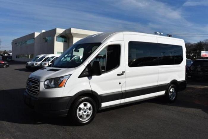 2018 ford transit passenger 350 xl 350 xl 3dr lwb medium roof passenger van w/sliding passenger side door for sale in norwood, massachusetts