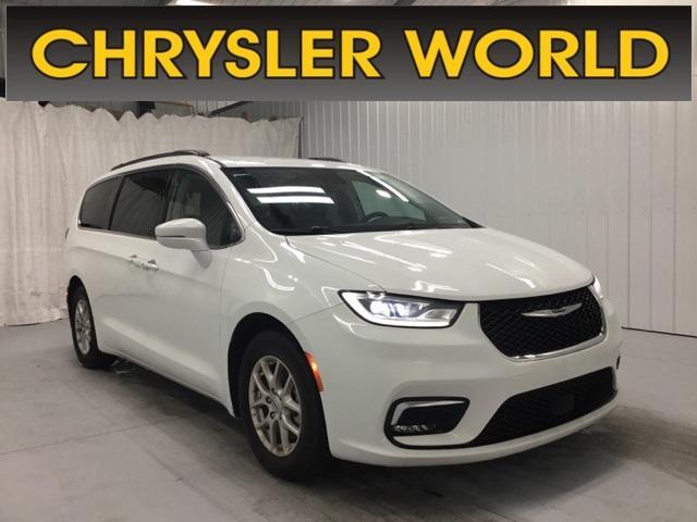 2022 chrysler pacifica touring-l
