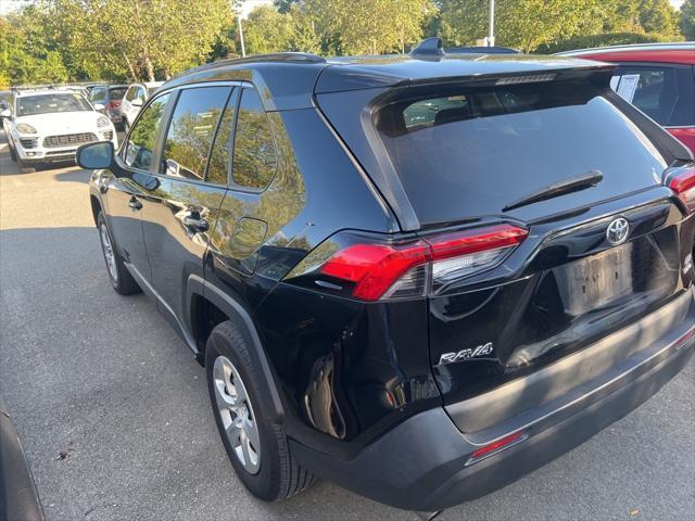 2021 toyota rav4 le