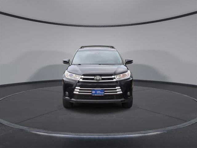 2017 toyota highlander le plus