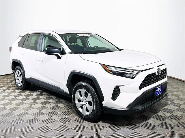 2023 toyota rav4 le