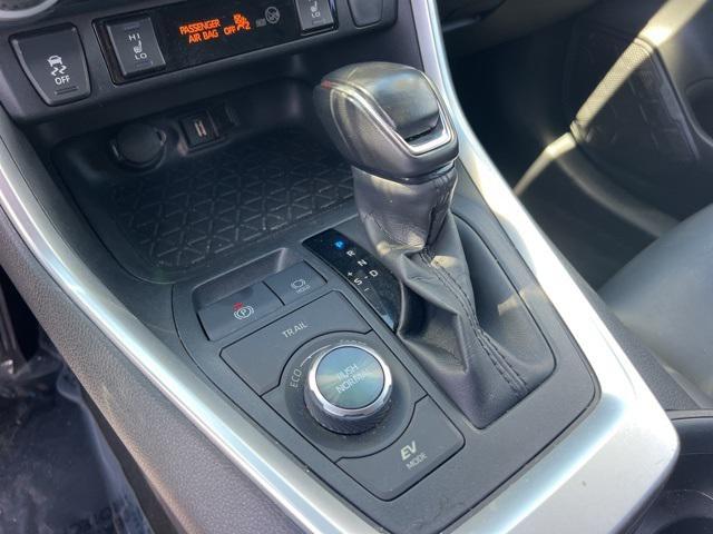 2020 toyota rav4 hybrid se