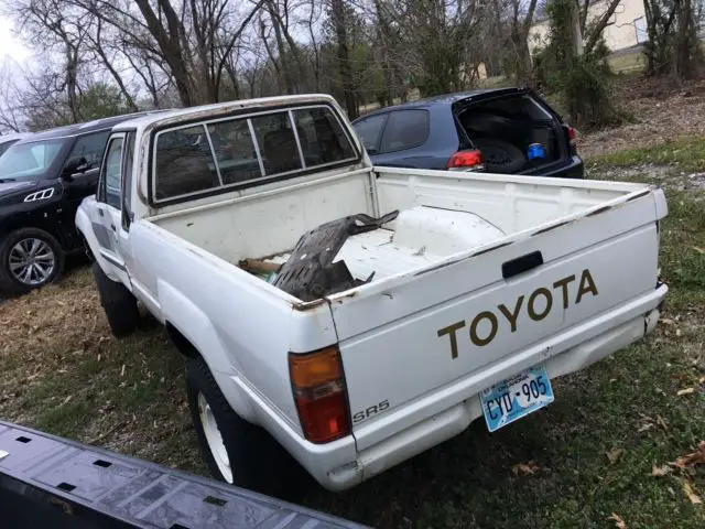 1985 toyota pickup extra cab turbo 110k.mi, 5 speed 4x4 solid front axle hilux