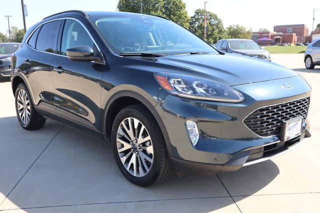 2022 ford escape titanium