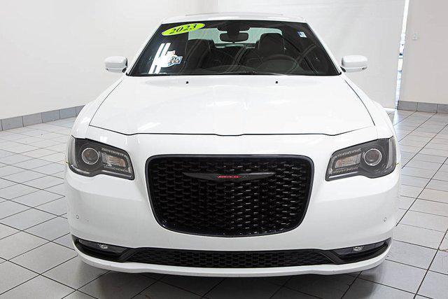 2023 chrysler 300 s