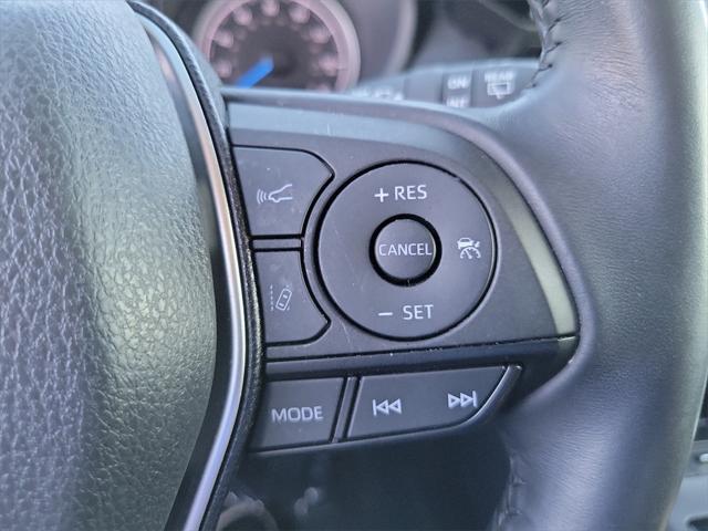 2021 toyota venza le