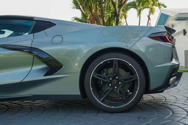 2022 chevrolet corvette stingray w/3lt
