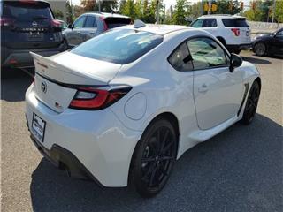 2024 Toyota GR86 premium