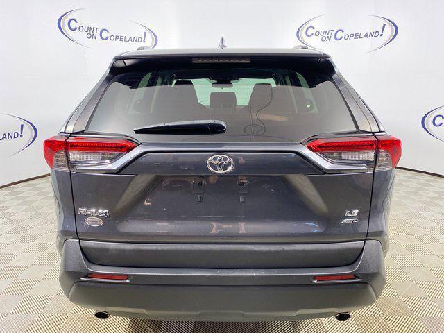 2021 toyota rav4 le