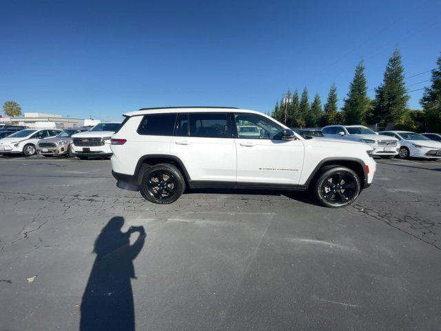 2023 jeep grand cherokee l altitude