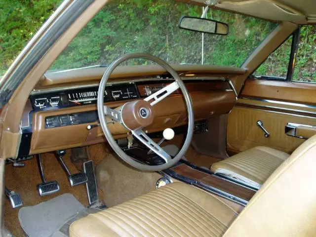 1969 dodge coronet rt .. factory 4 speed dana rear car
