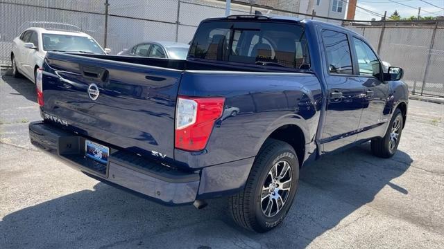 2022 nissan titan sv