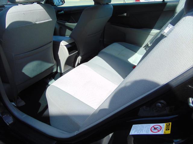 2013 toyota camry le