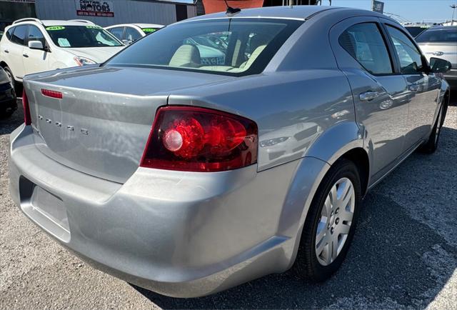 2014 dodge avenger se