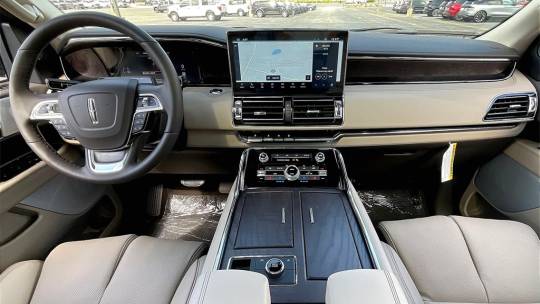 2024 Lincoln Navigator