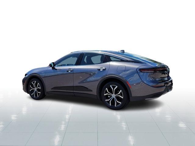 2023 toyota crown xle