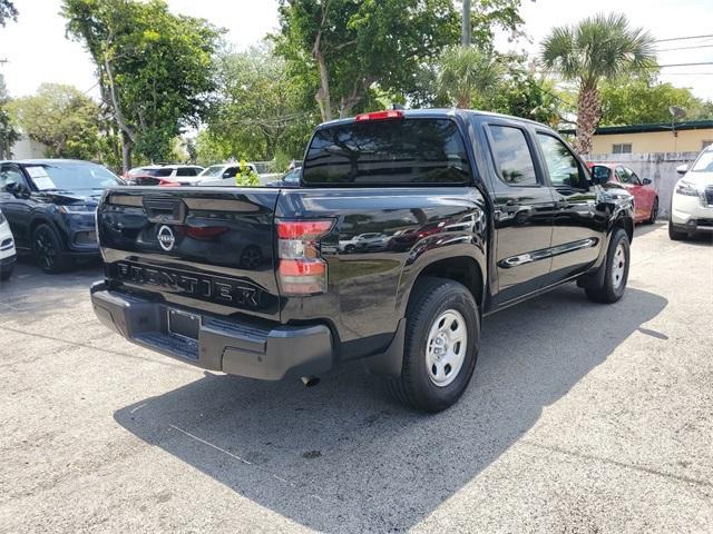 2022 nissan frontier s