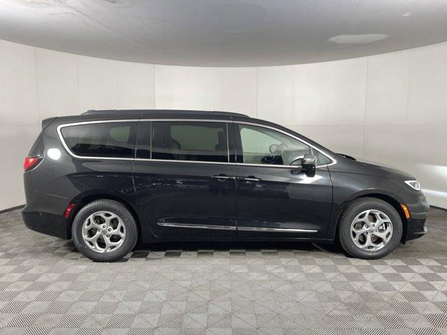 2023 chrysler pacifica limited