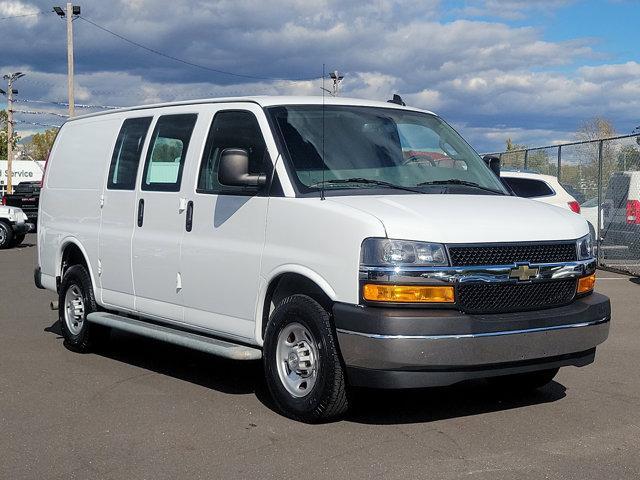 2022 chevrolet express 2500 work van