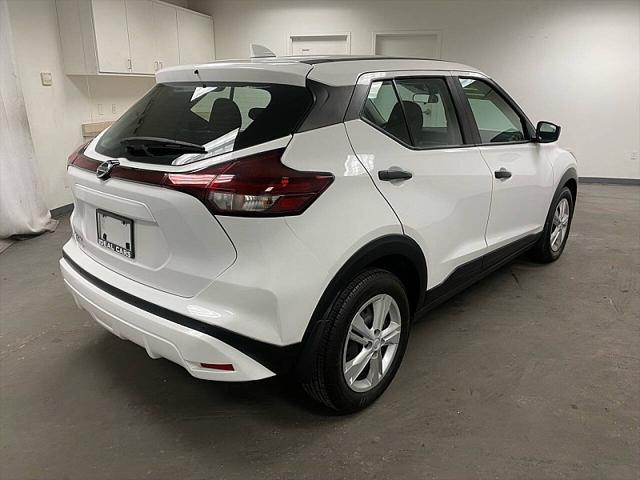 2021 nissan kicks s