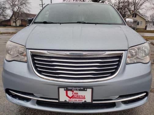 2013 chrysler town & country touring-l in beach park, illinois