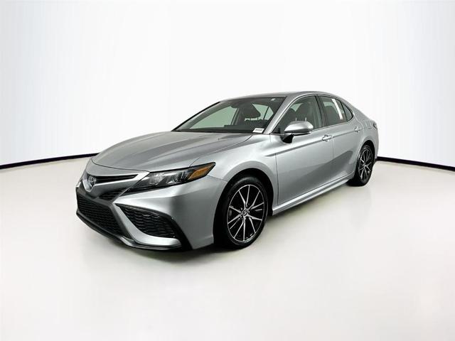 2024 toyota camry se