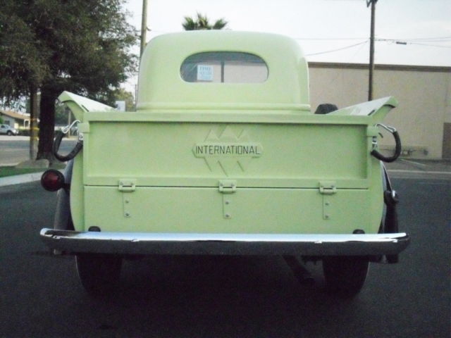 1937 international truck