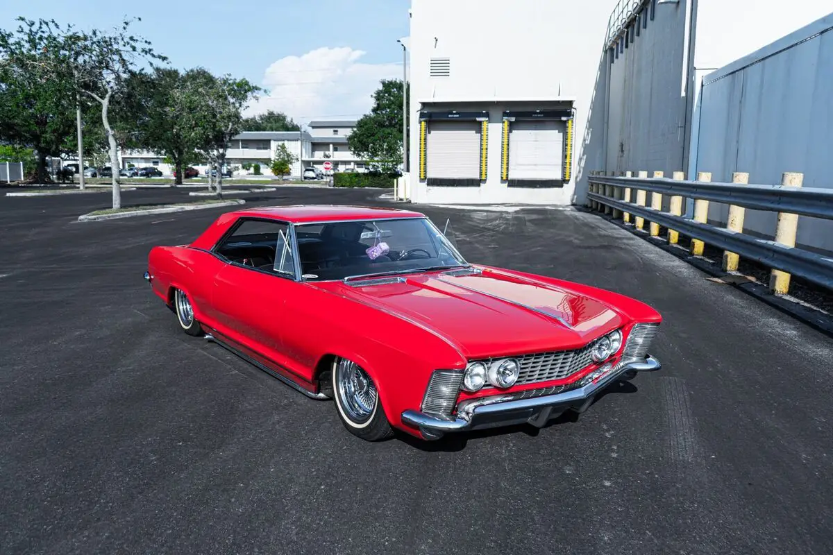1964 buick riviera 7.5 coupe red rwd automatic