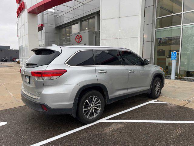 2019 toyota highlander xle