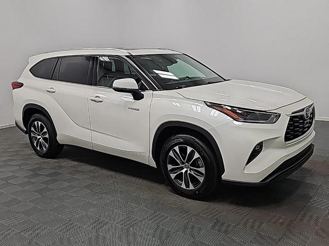 2021 toyota highlander hybrid xle
