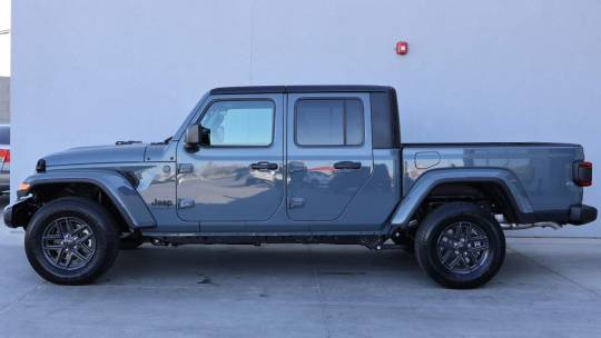 2024 Jeep Gladiator