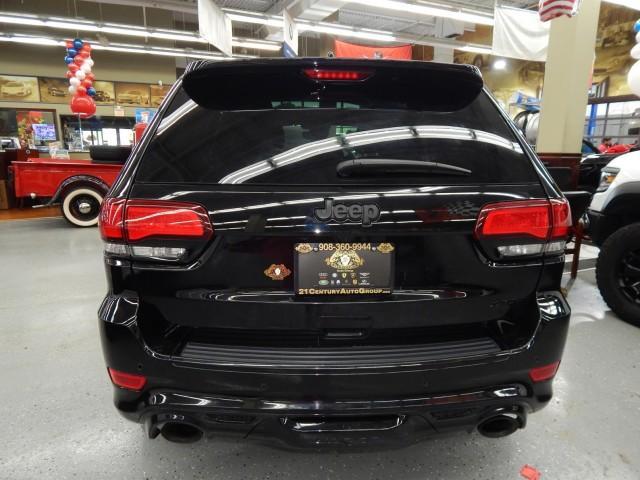 2020 jeep grand cherokee srt